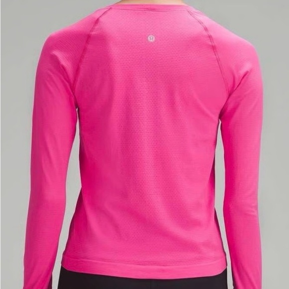 NWT Swiftly Tech Long Sleeve 2.0 Race -Sonic Pink - Picture 4 of 8
